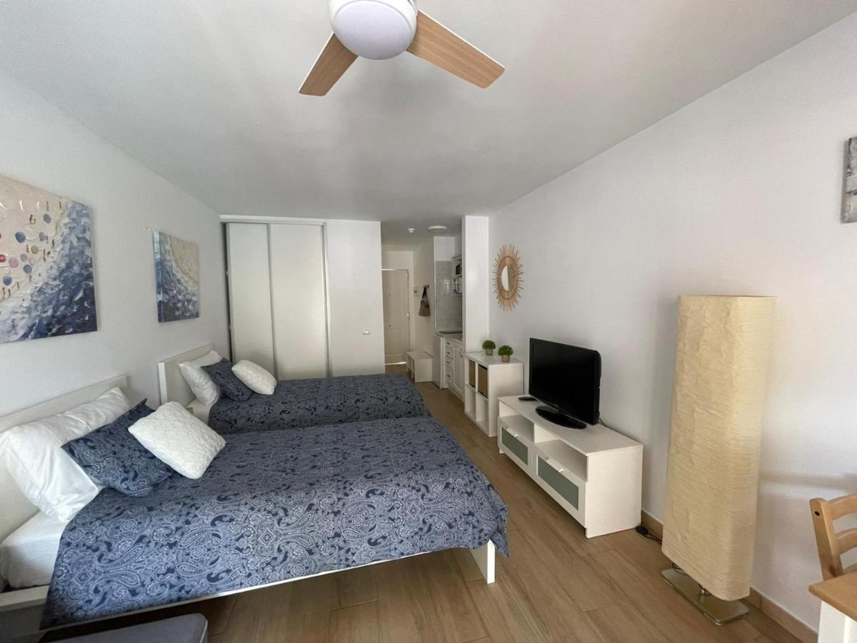 Castle Harbour Los Cristianos Beautiful Studio With Pool View Apartment Ngoại thất bức ảnh