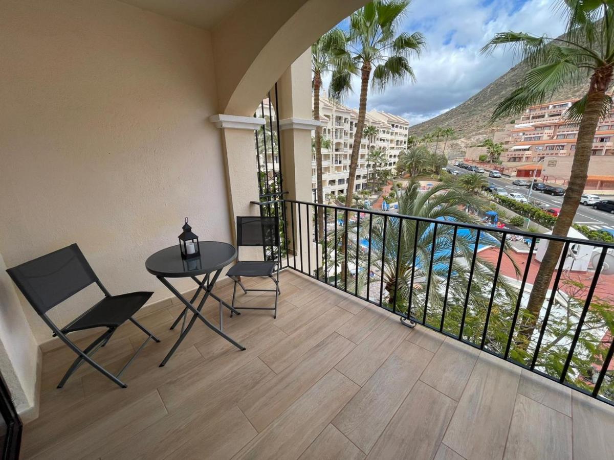 Castle Harbour Los Cristianos Beautiful Studio With Pool View Ngoại thất bức ảnh