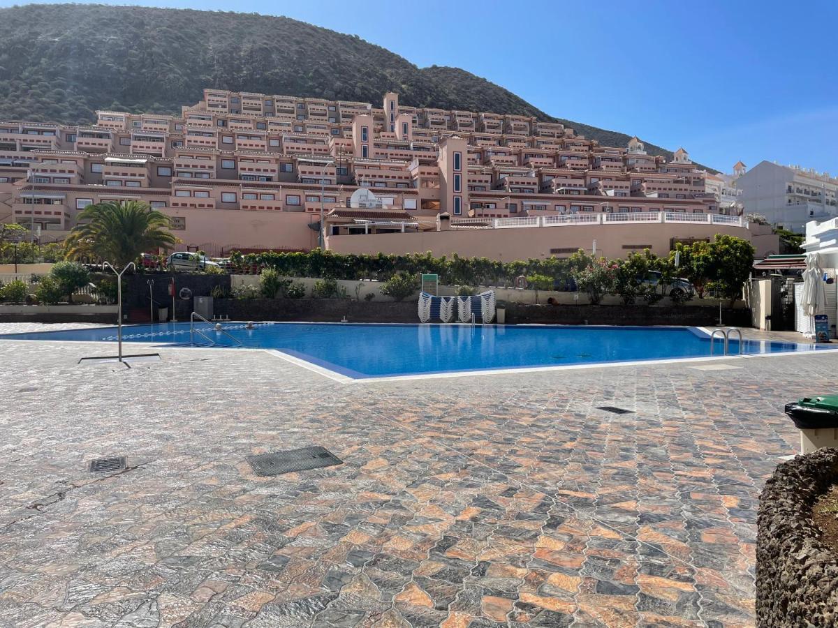 Castle Harbour Los Cristianos Beautiful Studio With Pool View Apartment Ngoại thất bức ảnh